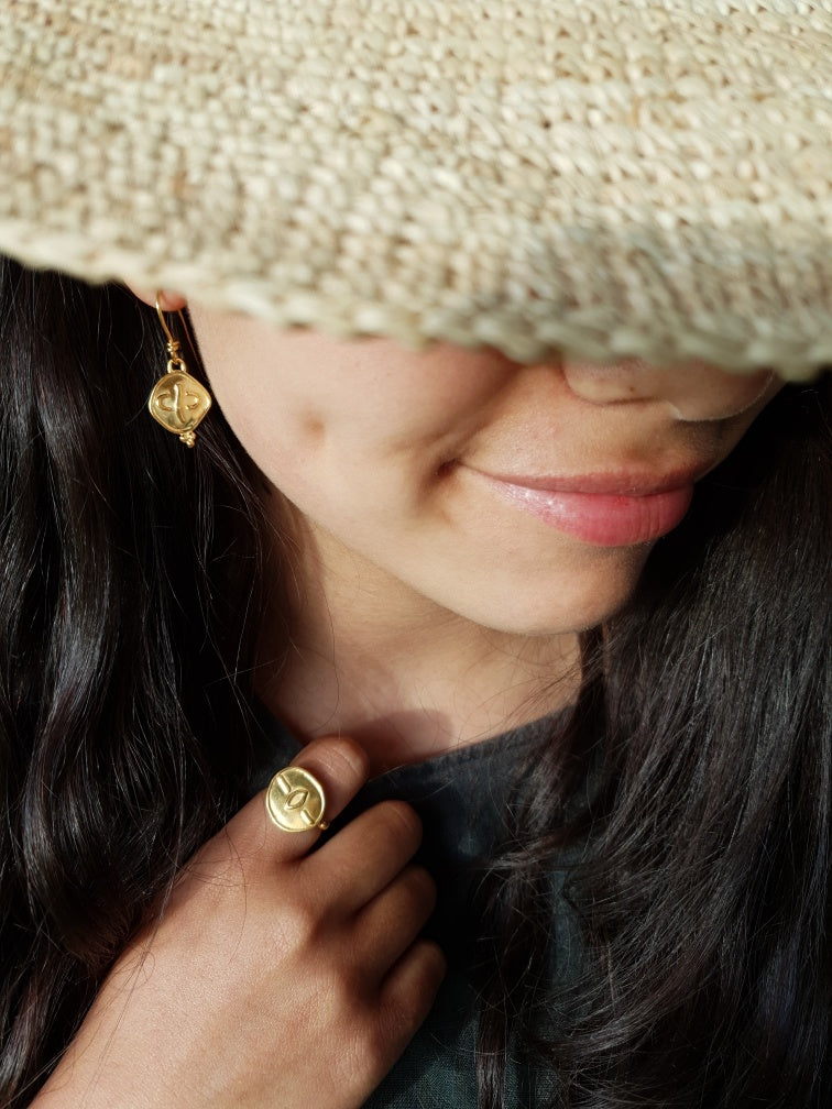 The Secret Earrings Solid Gold - Love