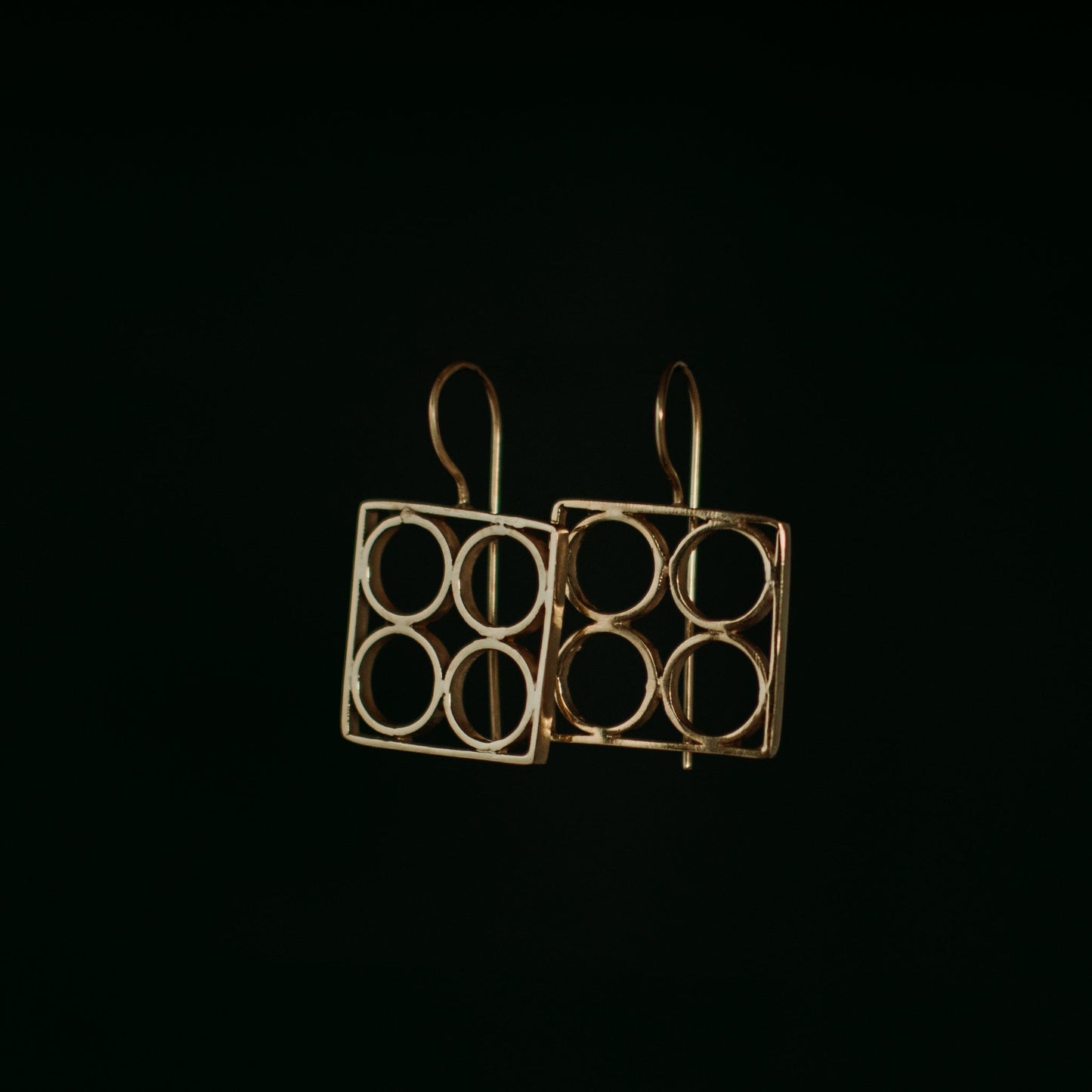 Bessa Drop Circle earrings Solid Gold